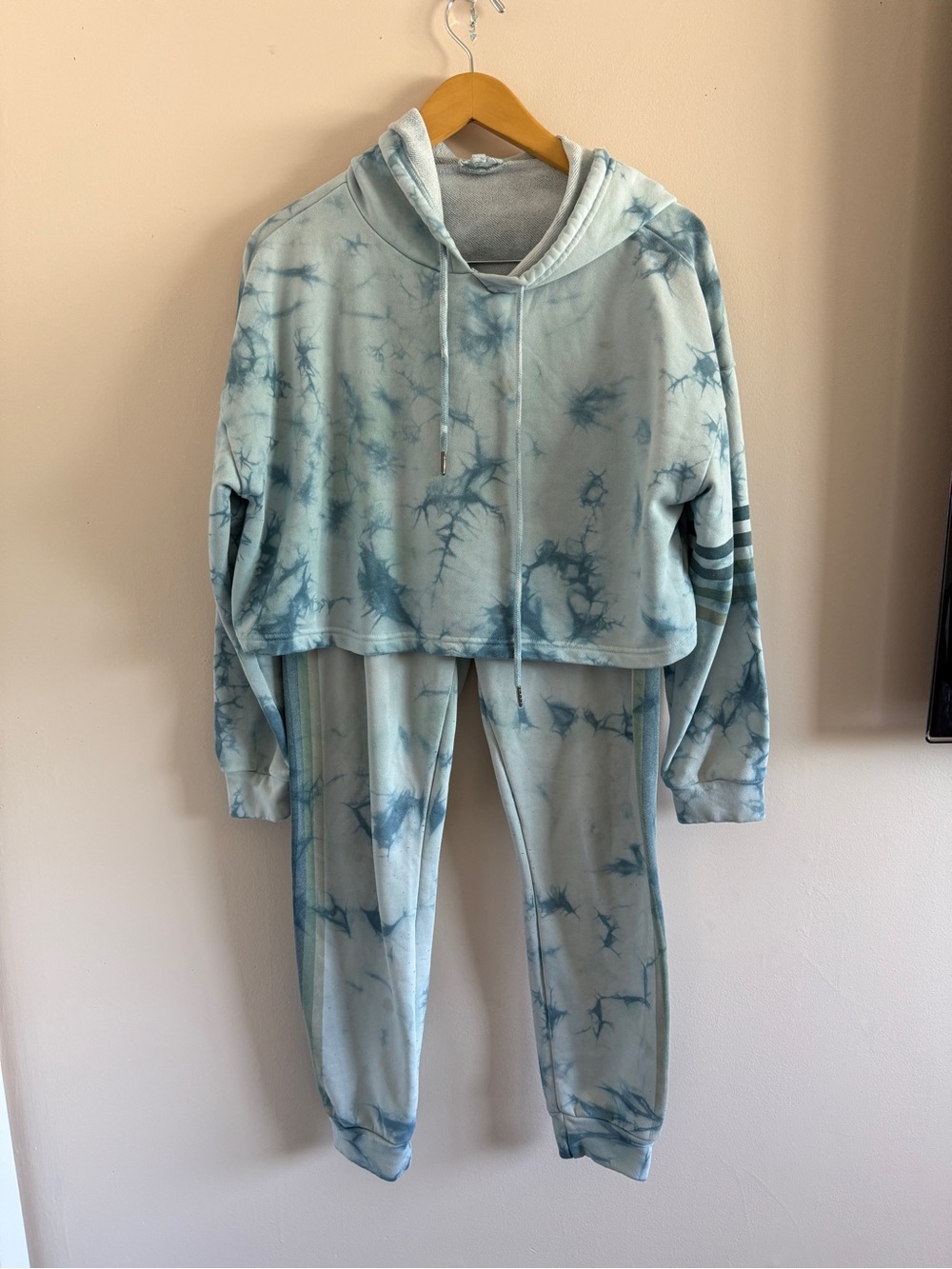 Dance & Marvel Light Blue Tie-Dye Cropped Hoodie Set
